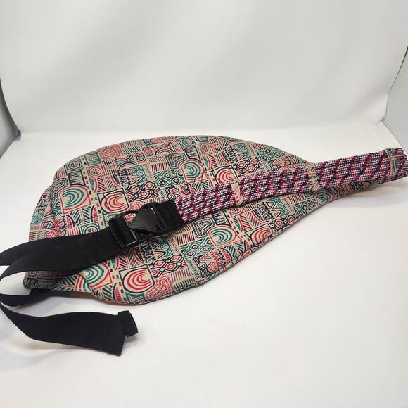 Kavu Rope Sling Backpack Crossbody Multicolor Geometric Print Adjustable Strap - Picture 5 of 8